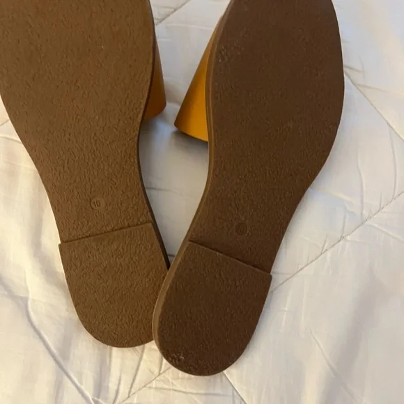 Madewell Tan Slide Sandals - Picture 3 of 3